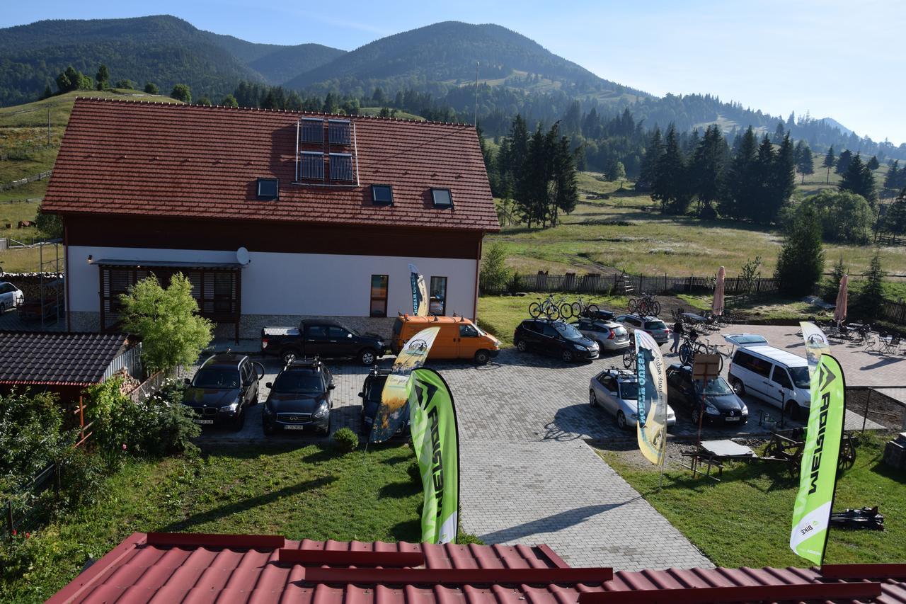 Montana Resort Colibiţa 외부 사진